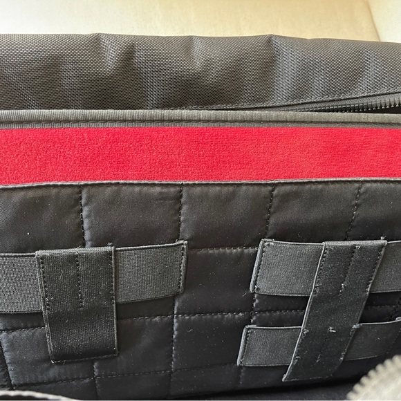 ACME MADE Messenger Laptop Bag - Picture 8 of 15